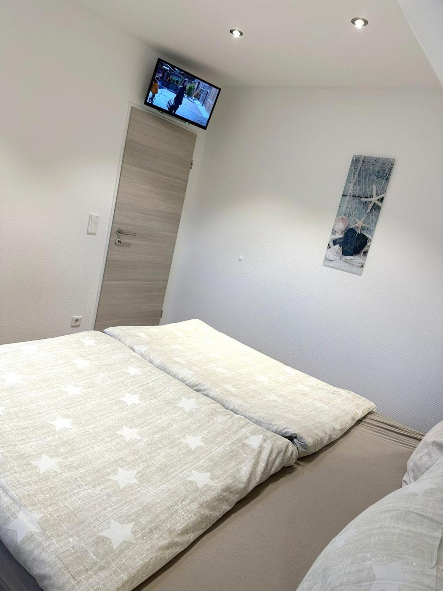 Ferienwohnung Haus Boje Knurrhahn Neuharlingersiel Exterior foto