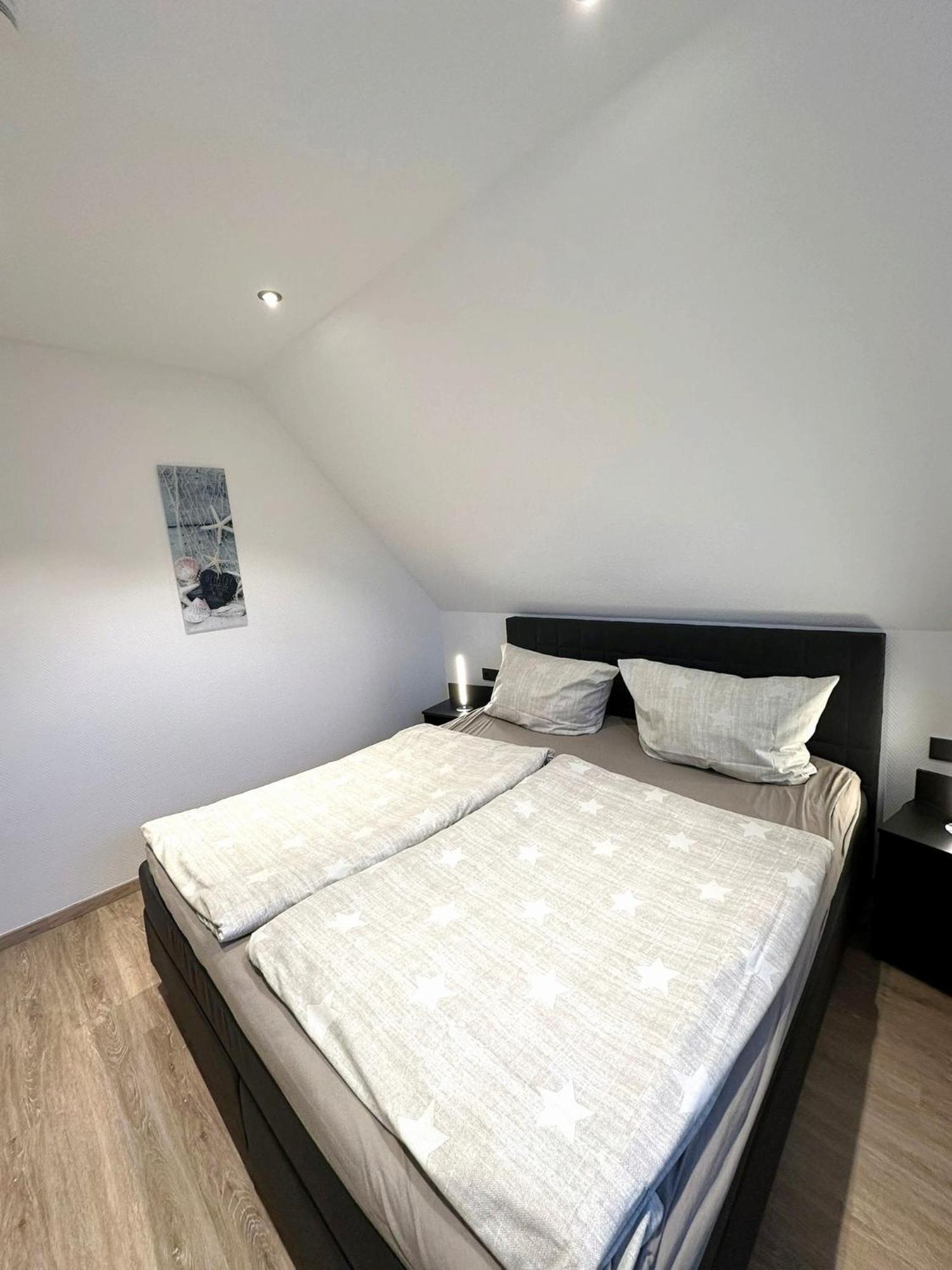 Ferienwohnung Haus Boje Knurrhahn Neuharlingersiel Exterior foto
